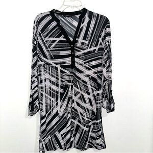 🌷5/$20 “ Cocomo”Women’s Black / White Blouse